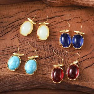 Pendientes vintage de diferentes gemas